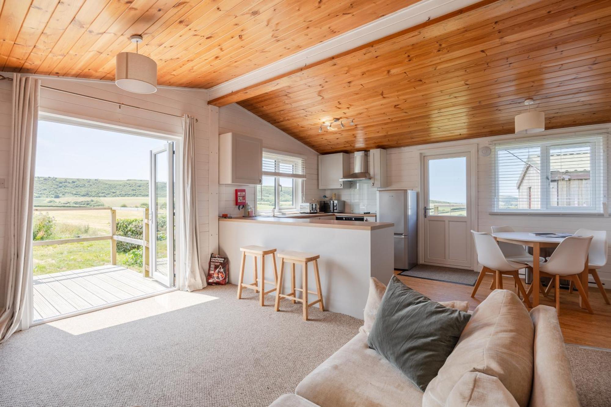 West Chalet At Tapnell Farm Ярмут Экстерьер фото